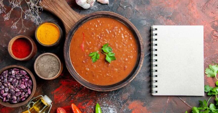 The Appeal of Gravy in Hearty Comfort Meals: More Than a Finishing Touch