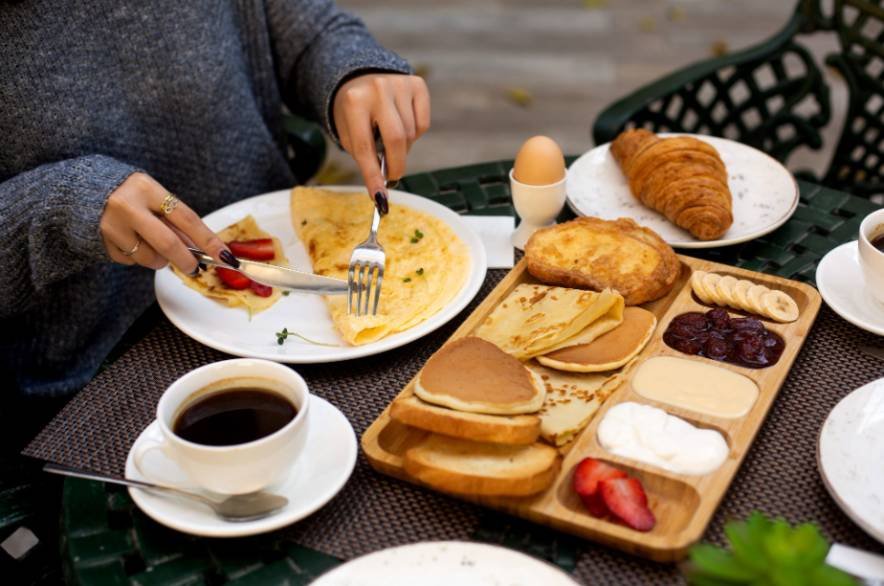 How Do You Keep Breakfast Warm for a Crowd